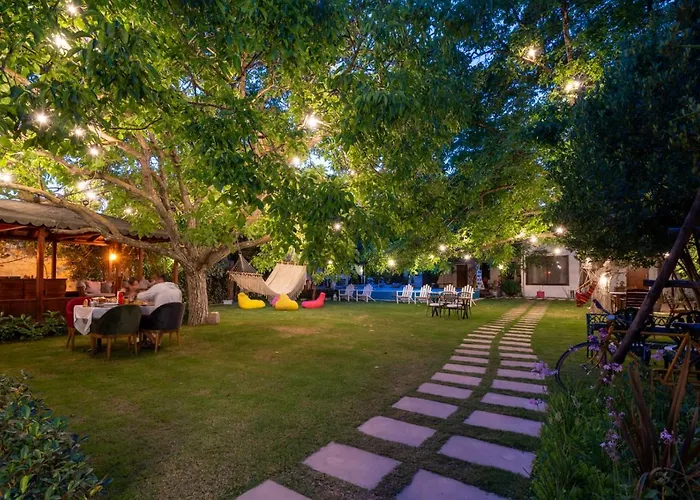 Ephesus Konukevi Kirazlı